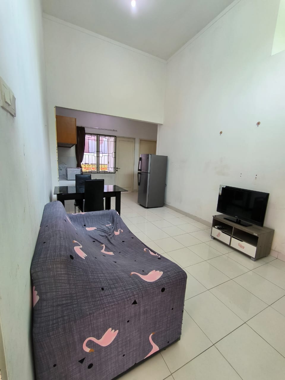 Rumah Disewakan Fully Furnished di Cluster Ivory Garden Lippo Cikarang